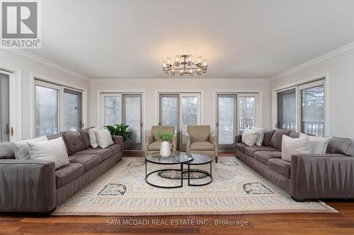 3 Huttonville Drive, Brampton, ON - Indoor Photo Showing Living Room