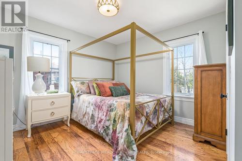 284 Maple Ave N, Halton Hills, ON - Indoor Photo Showing Bedroom