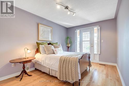 2555 Nichols Drive, Oakville, ON - Indoor Photo Showing Bedroom