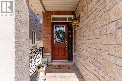 2555 Nichols Dr, Oakville, ON - Outdoor With Exterior