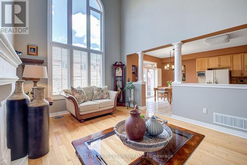 2555 Nichols Drive, Oakville, ON - Indoor Photo Showing Living Room