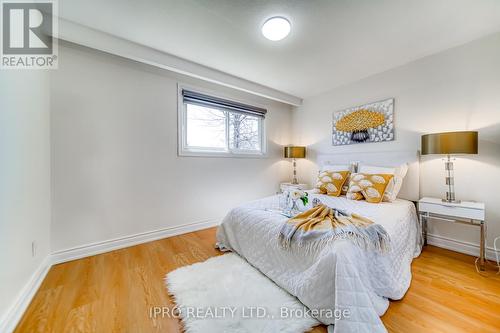 3300 Silverado Drive, Mississauga, ON - Indoor Photo Showing Bedroom