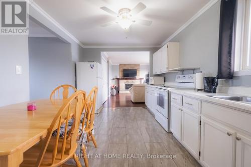 3369 County 36 Road, Kawartha Lakes, ON - Indoor Photo Showing Kitchen
