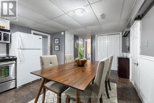 257 Riverside Parkway, Quinte West, ON - Indoor Photo Showing Dining Room