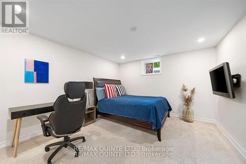 452 Foote Crescent, Cobourg, ON - Indoor Photo Showing Bedroom