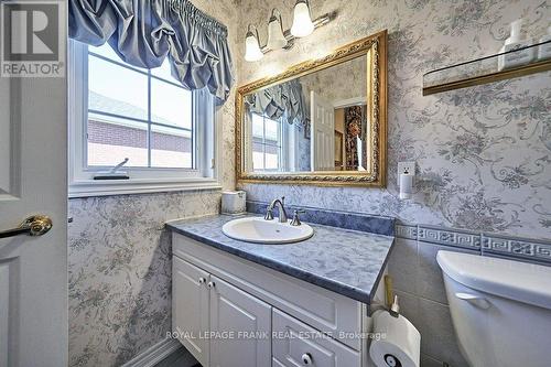 10 Crescent Moon Lane, Kawartha Lakes, ON - Indoor Photo Showing Bathroom
