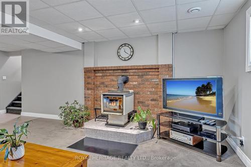50 Black Bear Dr, Kawartha Lakes, ON - Indoor With Fireplace