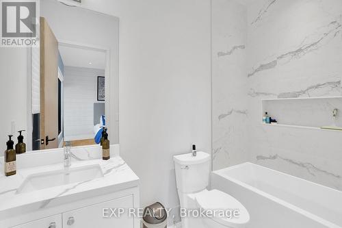 125 Clearview Hts, King, ON - Indoor Photo Showing Bathroom