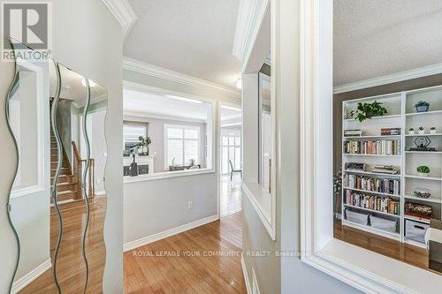 19 Cider Cres, Richmond Hill, ON - Indoor Photo Showing Other Room