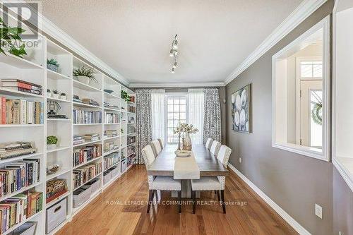 19 Cider Cres, Richmond Hill, ON - Indoor Photo Showing Dining Room