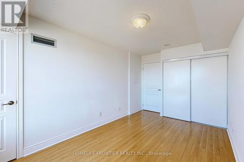 1706 - 7 North Park Road, Vaughan, ON - Indoor Photo Showing Other Room