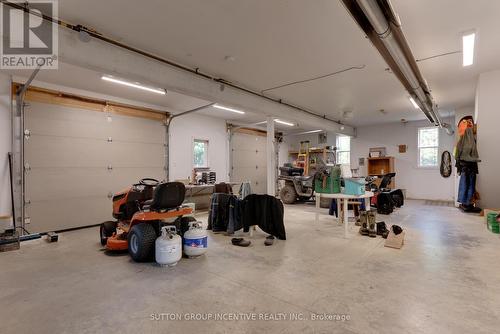 308 Miller Dr, Springwater, ON - Indoor Photo Showing Garage