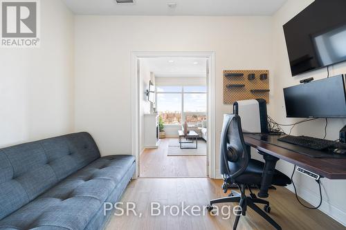#806 -701 Sheppard Ave W, Toronto, ON - Indoor Photo Showing Office