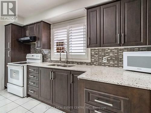 726 Brimorton Dr, Toronto, ON - Indoor Photo Showing Kitchen With Double Sink