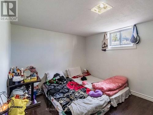 726 Brimorton Dr, Toronto, ON - Indoor Photo Showing Bedroom