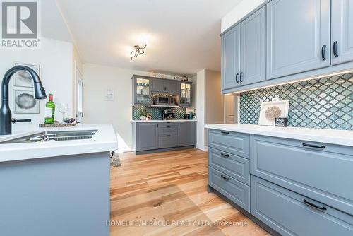 401 Jay Crescent, Orangeville, ON - Indoor Photo Showing Kitchen