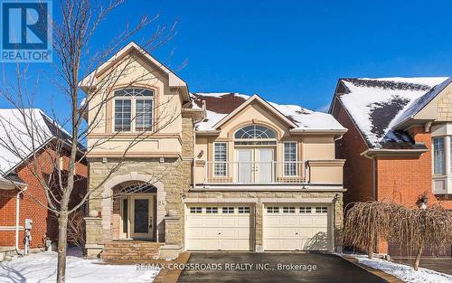 24 Cozens Dr, Richmond Hill, ON - Outdoor With Facade