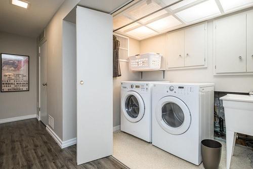 182 Buckingham Drive, Hamilton, ON - Indoor Photo Showing Laundry Room