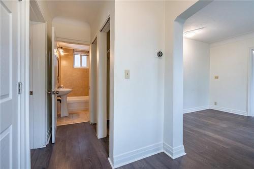 149 Strathcona Avenue N, Hamilton, ON - Indoor Photo Showing Other Room