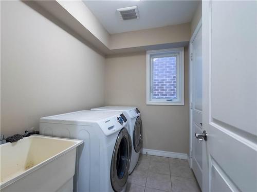 258 Dalgleish Trail, Hamilton, ON - Indoor Photo Showing Laundry Room