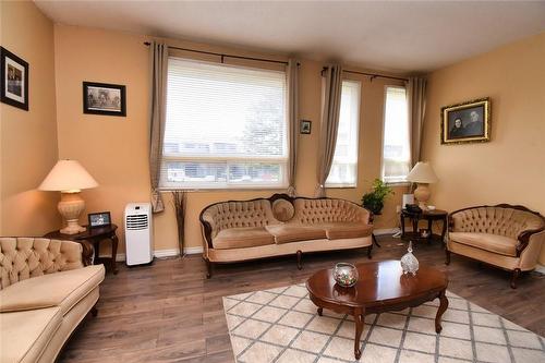 1250 Limeridge Road E|Unit #5, Hamilton, ON - Indoor Photo Showing Living Room