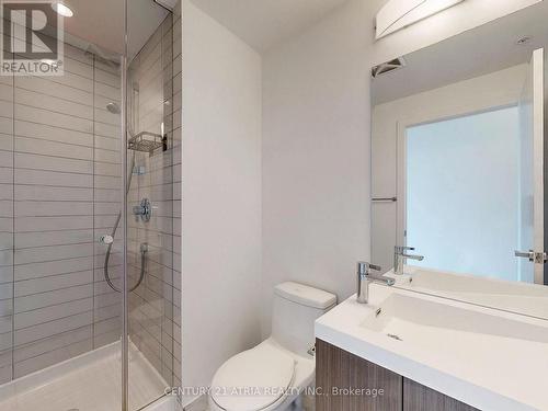 1601 - 30 Nelson Street, Toronto, ON - Indoor Photo Showing Bathroom
