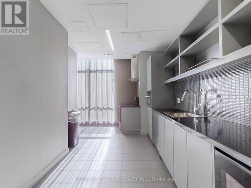 #1601 -30 Nelson St, Toronto, ON - Indoor Photo Showing Kitchen With Upgraded Kitchen