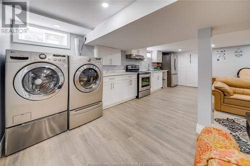 3108 Dominion Boulevard, Windsor, ON - Indoor Photo Showing Laundry Room