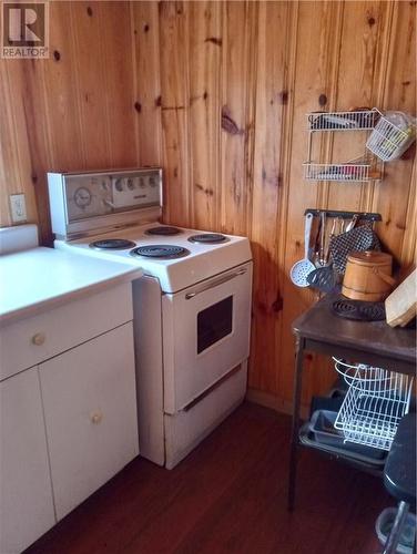 Kitchen - 61 River Lane, Madawaska, ON - Indoor Photo Showing Laundry Room