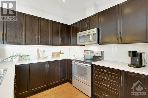 413 Sweetflag Street, Ottawa, ON - Indoor Photo Showing Kitchen