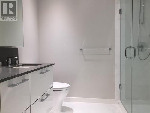 600 3487 Binning Road, Vancouver, BC - Indoor Photo Showing Bathroom