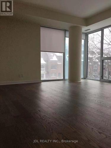 #204 -17 Dundonald St, Toronto, ON - Indoor Photo Showing Other Room