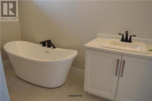 66 Robert, Shediac, NB - Indoor Photo Showing Bathroom