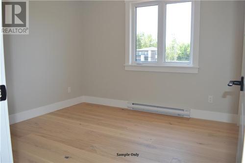 66 Robert, Shediac, NB - Indoor Photo Showing Other Room