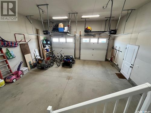502 16Th Avenue, Humboldt, SK - Indoor Photo Showing Garage