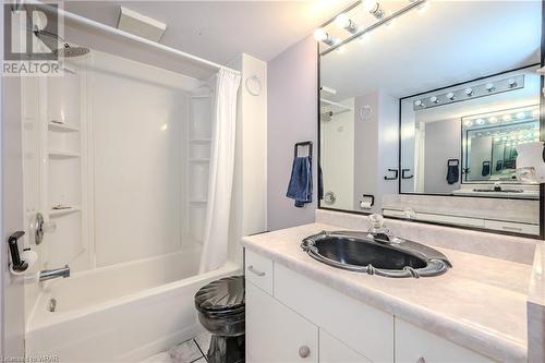 115 Imperial Road N, Guelph, ON - Indoor Photo Showing Bathroom