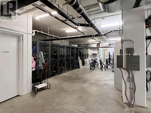 #401 -51 Lady Bank Rd, Toronto, ON - Indoor Photo Showing Garage