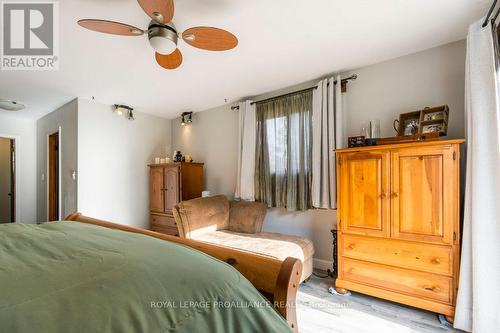 1 Bethel Road, Quinte West, ON - Indoor Photo Showing Bedroom