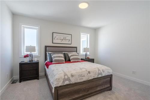 134 Clubhouse Drive, Lorette, MB - Indoor Photo Showing Bedroom