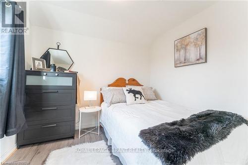 9296 Beachwood Road, Collingwood, ON - Indoor Photo Showing Bedroom
