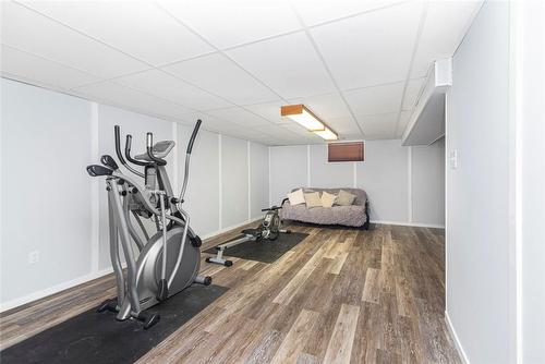 736 Limeridge Road E, Hamilton, ON - Indoor Photo Showing Gym Room
