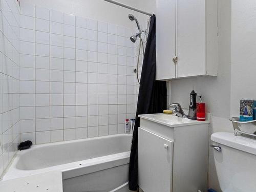 Bathroom - 7528  - 7532 Rue Boyer, Montréal (Villeray/Saint-Michel/Parc-Extension), QC - Indoor