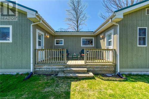 555 Edgewater Pl, Haldimand, ON - Outdoor With Deck Patio Veranda