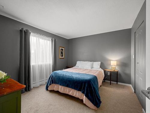 203-1050 Braidwood Rd, Courtenay, BC - Indoor Photo Showing Bedroom