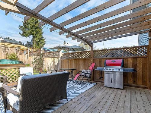 7994 York Ave, Crofton, BC - Outdoor With Deck Patio Veranda