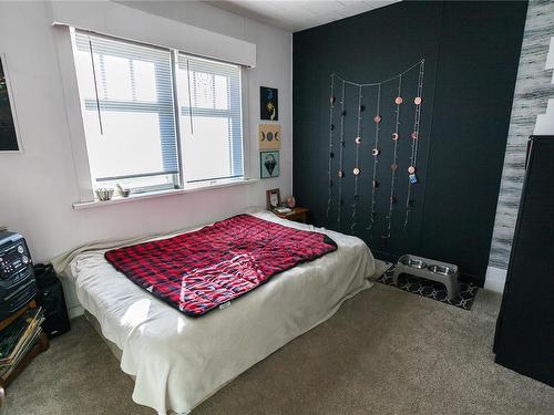 711 9Th Ave, Campbell River, BC - Indoor Photo Showing Bedroom