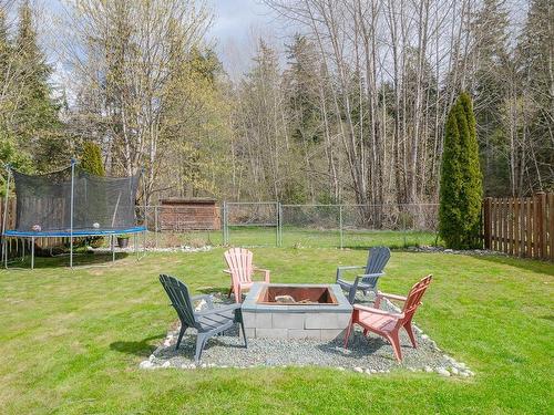 5527 Woodland Cres East, Port Alberni, BC - Outdoor With Backyard