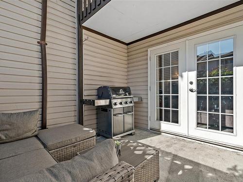 18-1506 Admirals Rd, View Royal, BC - Outdoor With Exterior