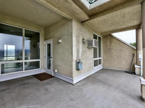 504-712 Sahali Terrace, Kamloops, BC - Outdoor With Exterior