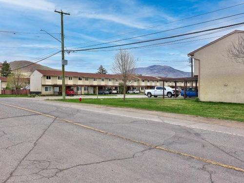 41-1697 Greenfield Ave, Kamloops, BC - Outdoor